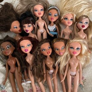 Bratz doll bundle